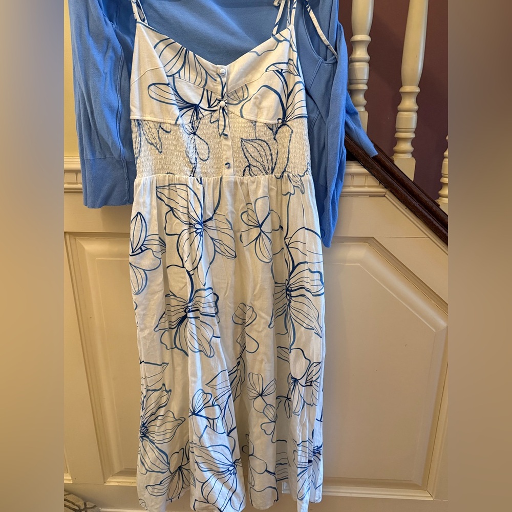 GAP Blue and White Floral Maxi Dress